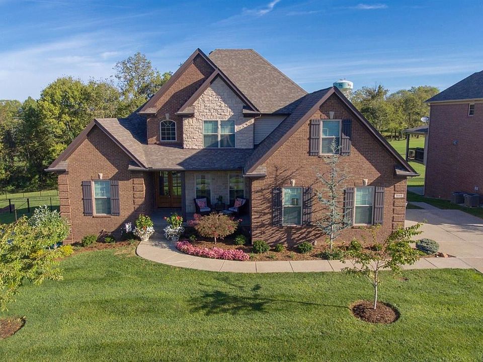 1st image of 888 Abingdon Ln