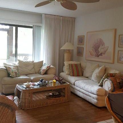 5th image of 3800 Saxon Dr APT 17B