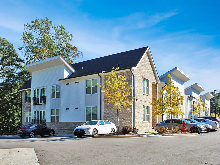 Tryon Flats — Photo 14