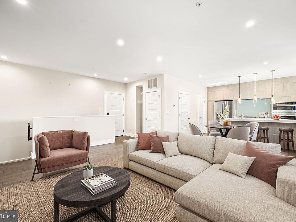 1st image of 1405 Frankford Ave Unit 304