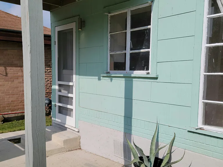 1528 Steves Ave #1 — Photo 28