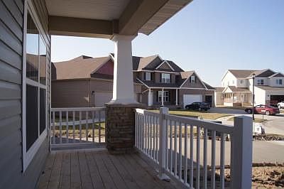 3rd image of 3492 Loberg Dr