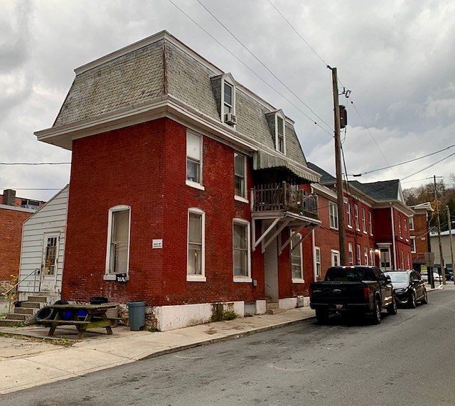 2nd image of 58 Valley St