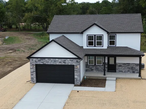 90 Harbor Club Dr, Hobart, IN 46342