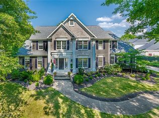 743 White Tail Ridge Dr, Akron, OH 44333