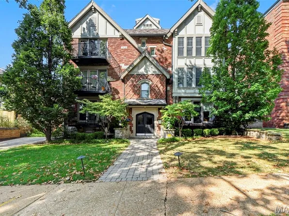 7527 Oxford Dr APT 1E, Saint Louis, MO 63105