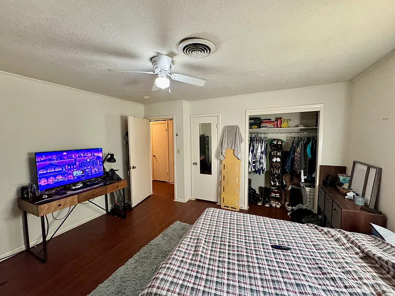 517 N Lydia St — Photo 11
