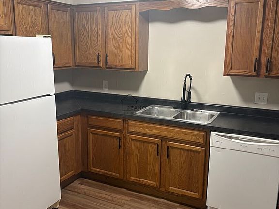 5th image of 3417 W Baskin Ridge Ct #1