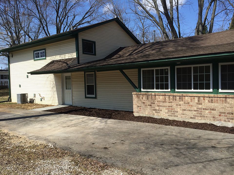 driveway and side of house