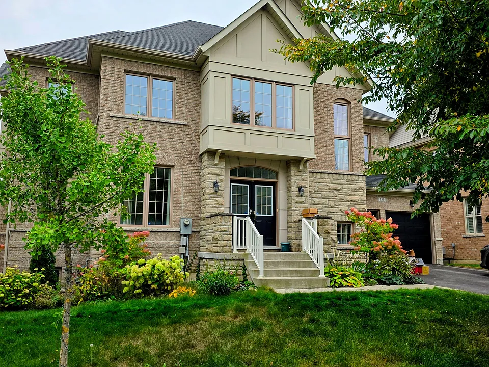 159 Riding Mountain Dr