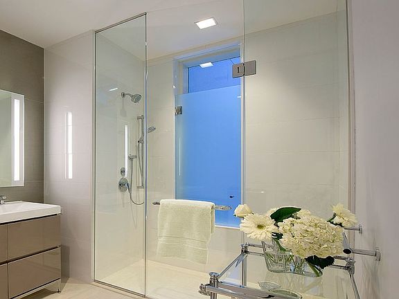 5th image of 1065 2nd Ave APT 11A