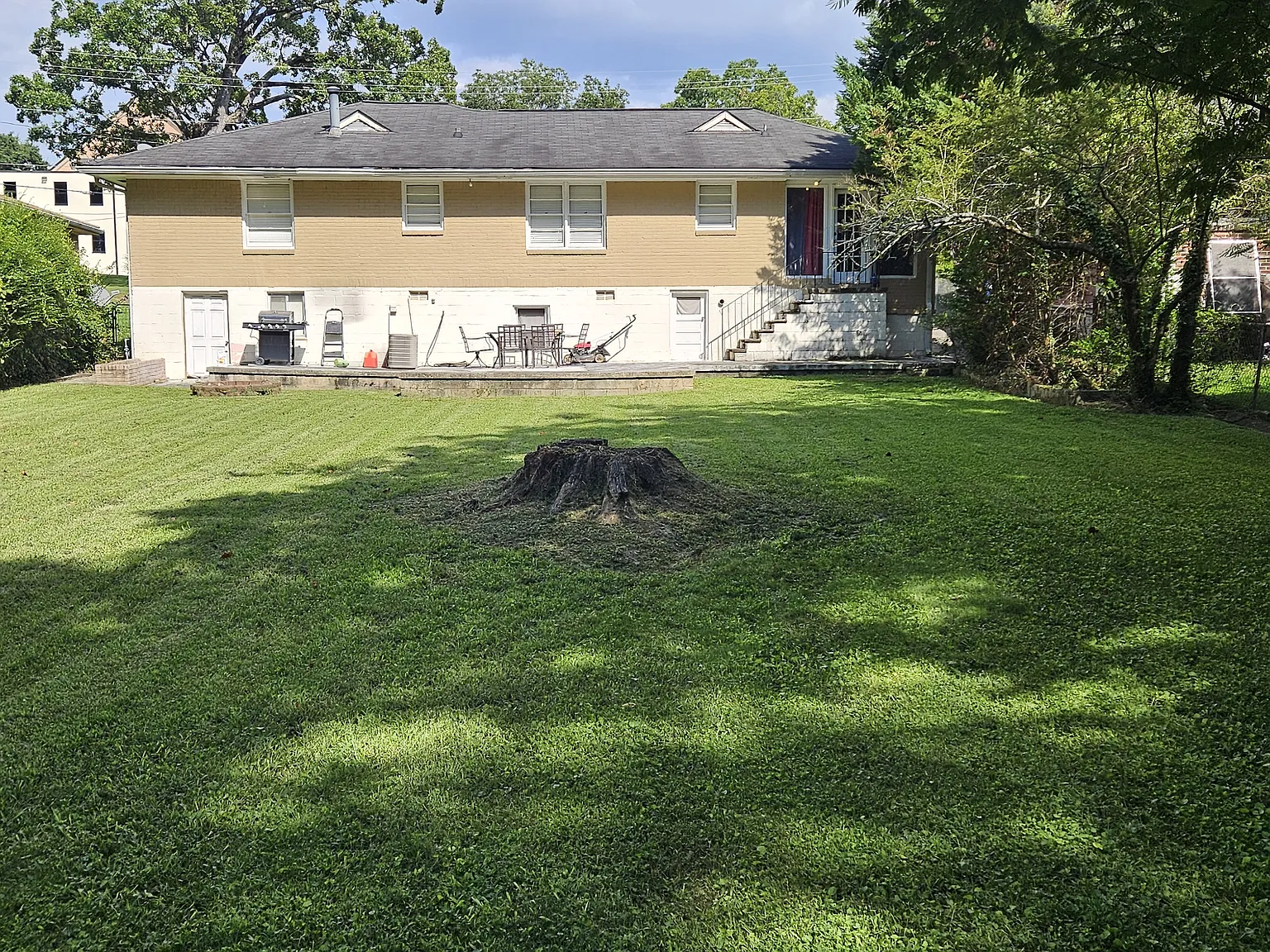 4 bed, 1684 sqft, $2,700 — Photo 2