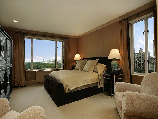 Sold by Sotheby's International Realty | media 4