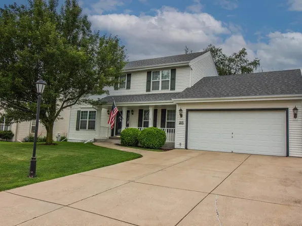 W143N9927 Ridgewood LANE, Germantown, WI 53022