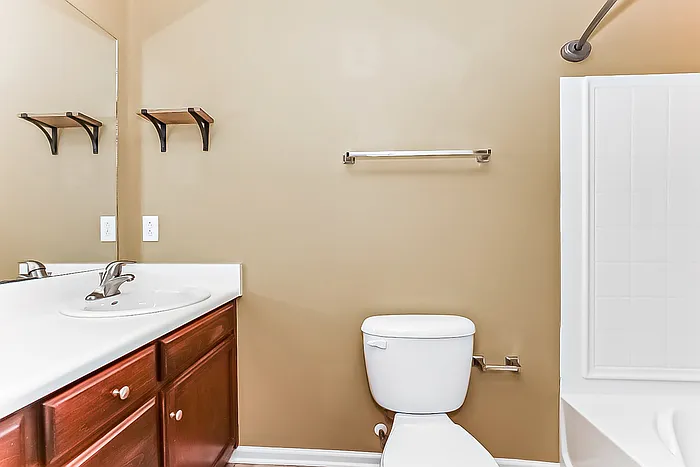 410 Wichita Dr — Photo 8