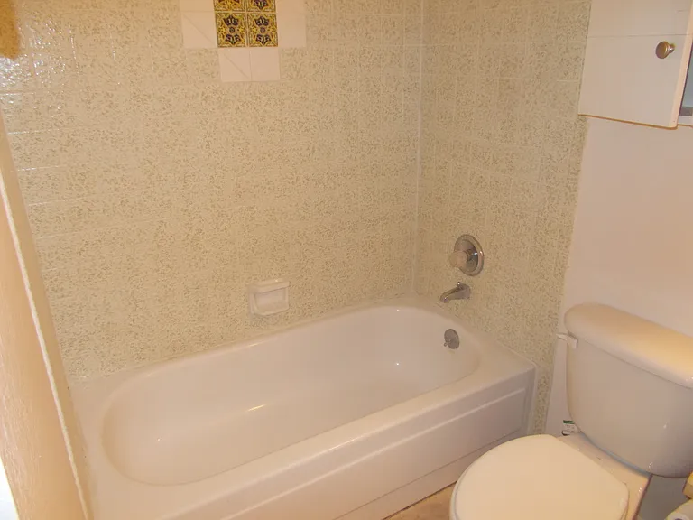 861 Catalina Dr — Photo 9