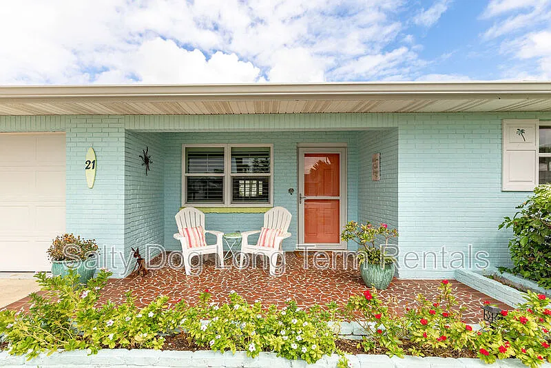 3 bed, 3.0 bath, 2299 sqft, $2,850 — Photo 3