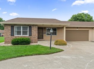 1932 Hampstead Ct, South Bend, IN