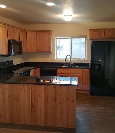 2nd image of 3660 25th St #801