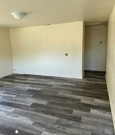 5th image of 9630 Atascadero Ave