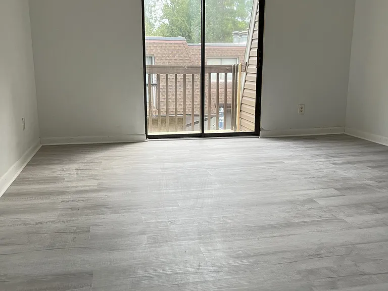 279 Summerwalk Cir — Photo 18