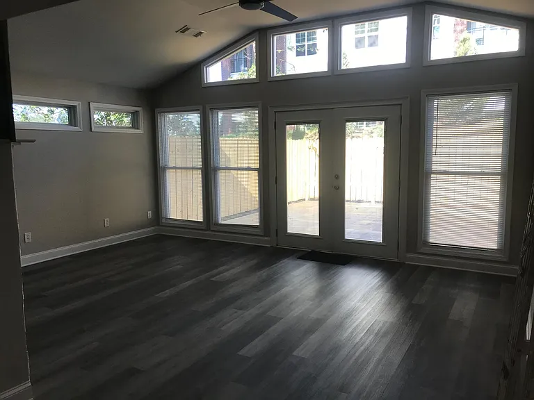 1359 Old Virginia Ct SE — Photo 7