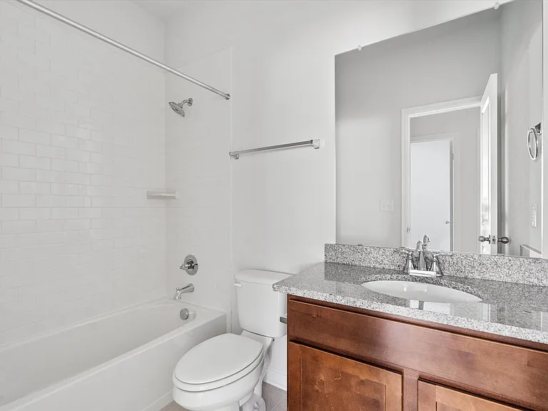 315 Diamondleaf Dr — Photo 21