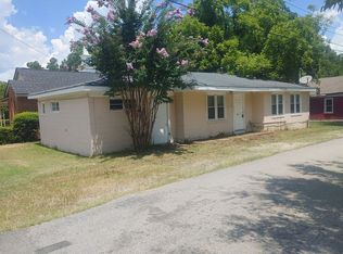 12 Zion St, Cheraw, SC 29520