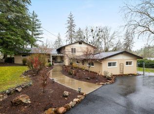 696 Board Shanty Creek Rd, Grants Pass, OR