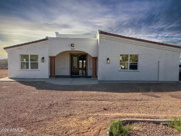317 W FRONTIER Street, Apache Junction, AZ 85120