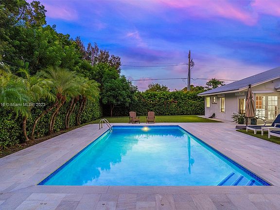 4th image of 14520 Pompano Dr