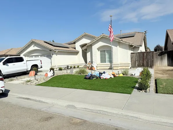 3569 Seaside Dr, Madera, CA 93637