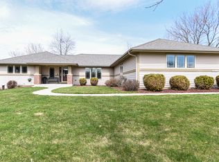 S78W22760 Sunset Glen Dr, Big Bend, WI 53103