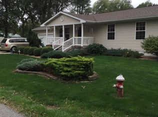 729 N East St, Albia, IA 52531