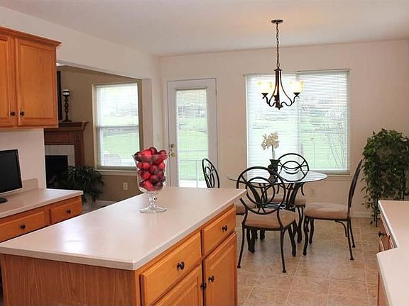 5th image of 1866 Mountainview Ct