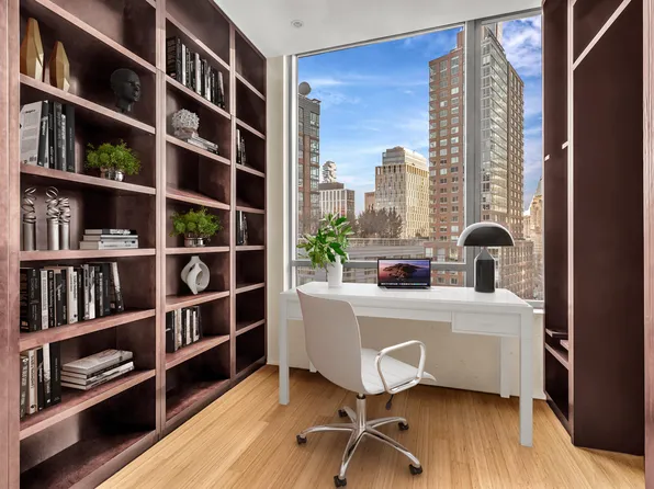 8 River Terrace image 17 of 26