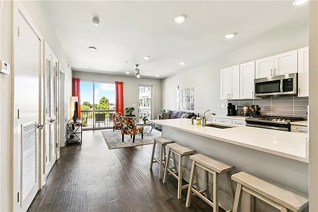 900 Bartholomew St #419 — Photo 7