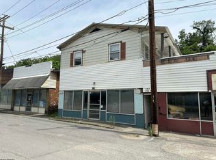 448 Scotts Run Rd, Osage, WV 26543