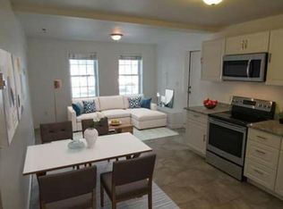 145 Everett St #1, Boston, MA 02128