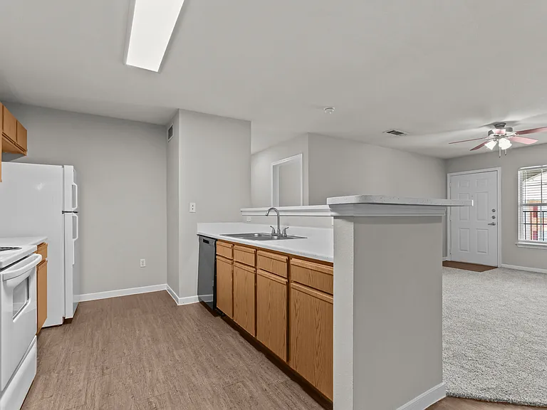 Echo Station Apartments — Photo 30