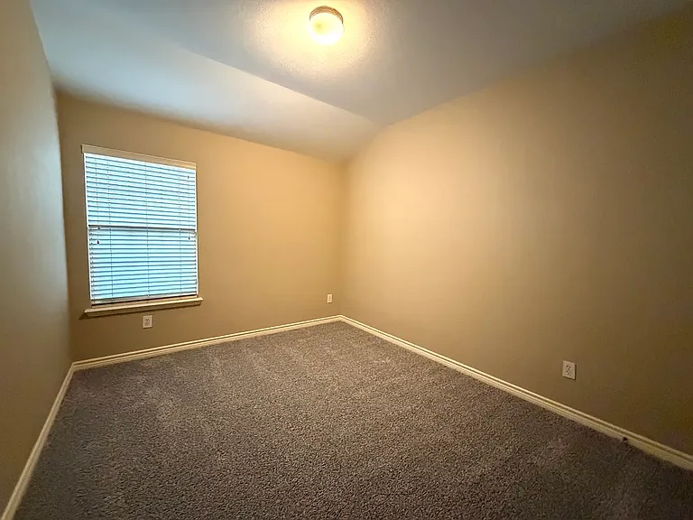2620 Leisure Ln — Photo 13