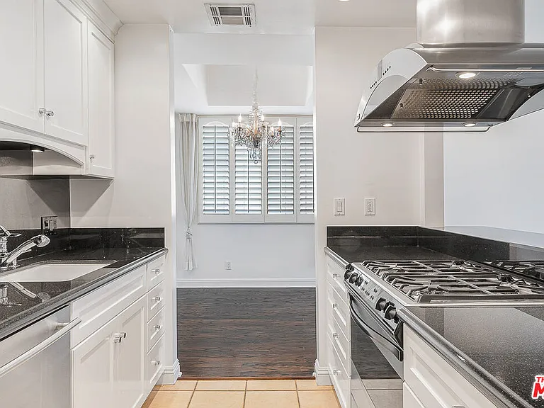 315 N Swall Dr #303 — Photo 8
