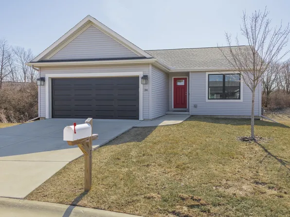 34 Winding Way, Bloomington, IL 61705