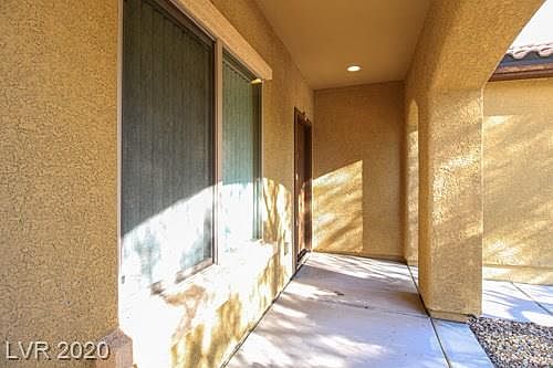 2nd image of 6612 Manzanita Glen Ave