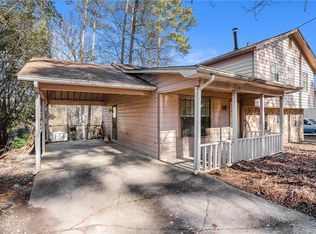 70 Homestead Pl, Rex, GA 30273