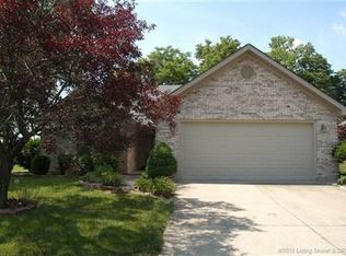 2201 Shadowbrook Ln, Jeffersonville, IN 47130