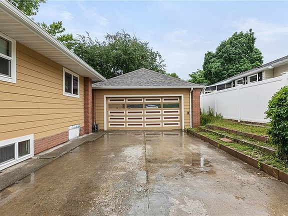 2nd image of 2612 Sunnyview Ln