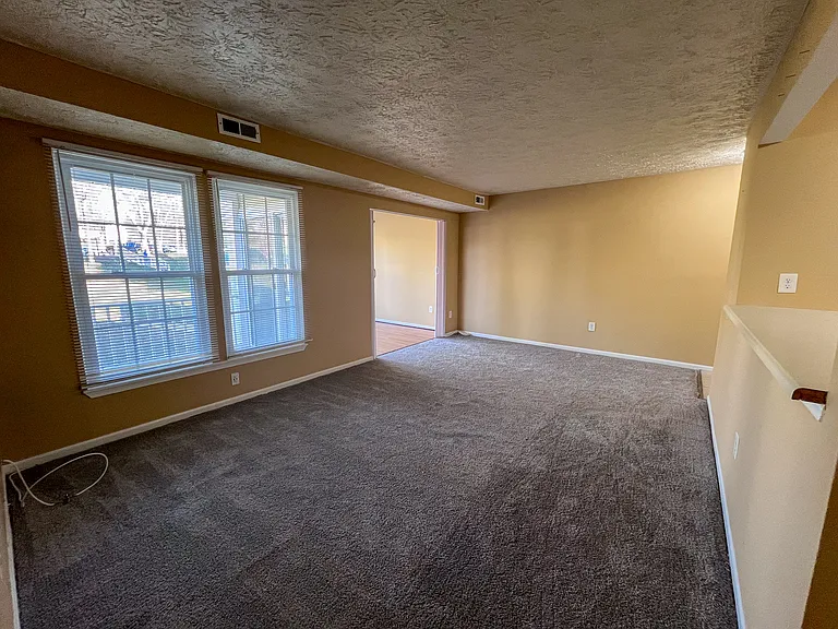 782 Southern Hills Dr — Photo 8