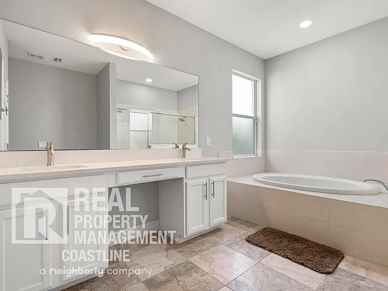 2585 Hobblebrush Dr — Photo 23