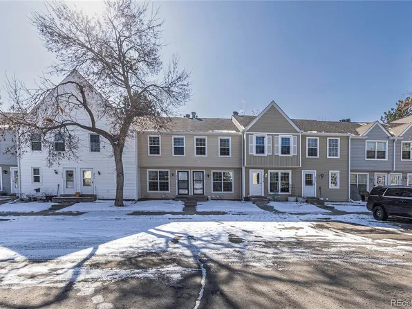8858 W Dartmouth Place, Lakewood, CO 80227